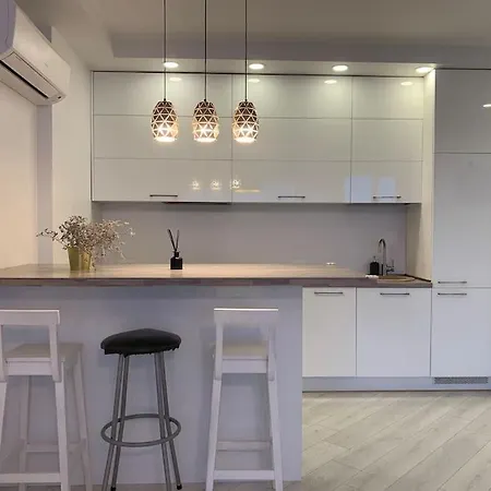 Apartment Spacious Near Center Sky Studio